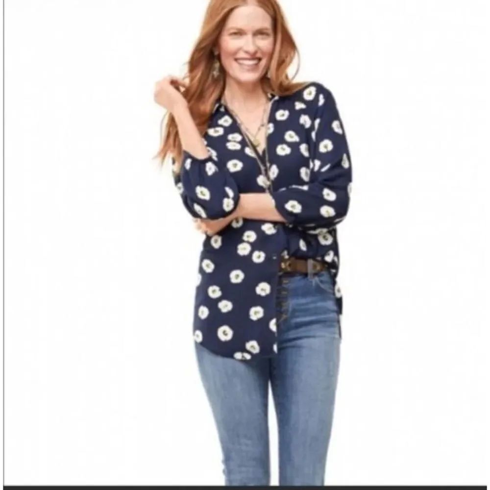 CAbi 5705 white poppies navy flowy button down XXS oversized shirt
